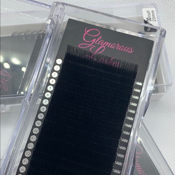 Lash extension trays 20 rows each tray is 19 - Picture 2 of 6